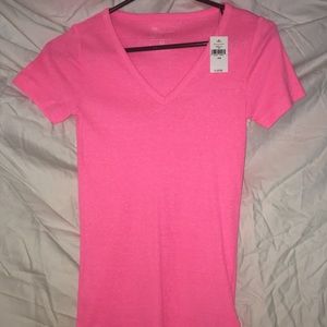 Form fitting T-shirt